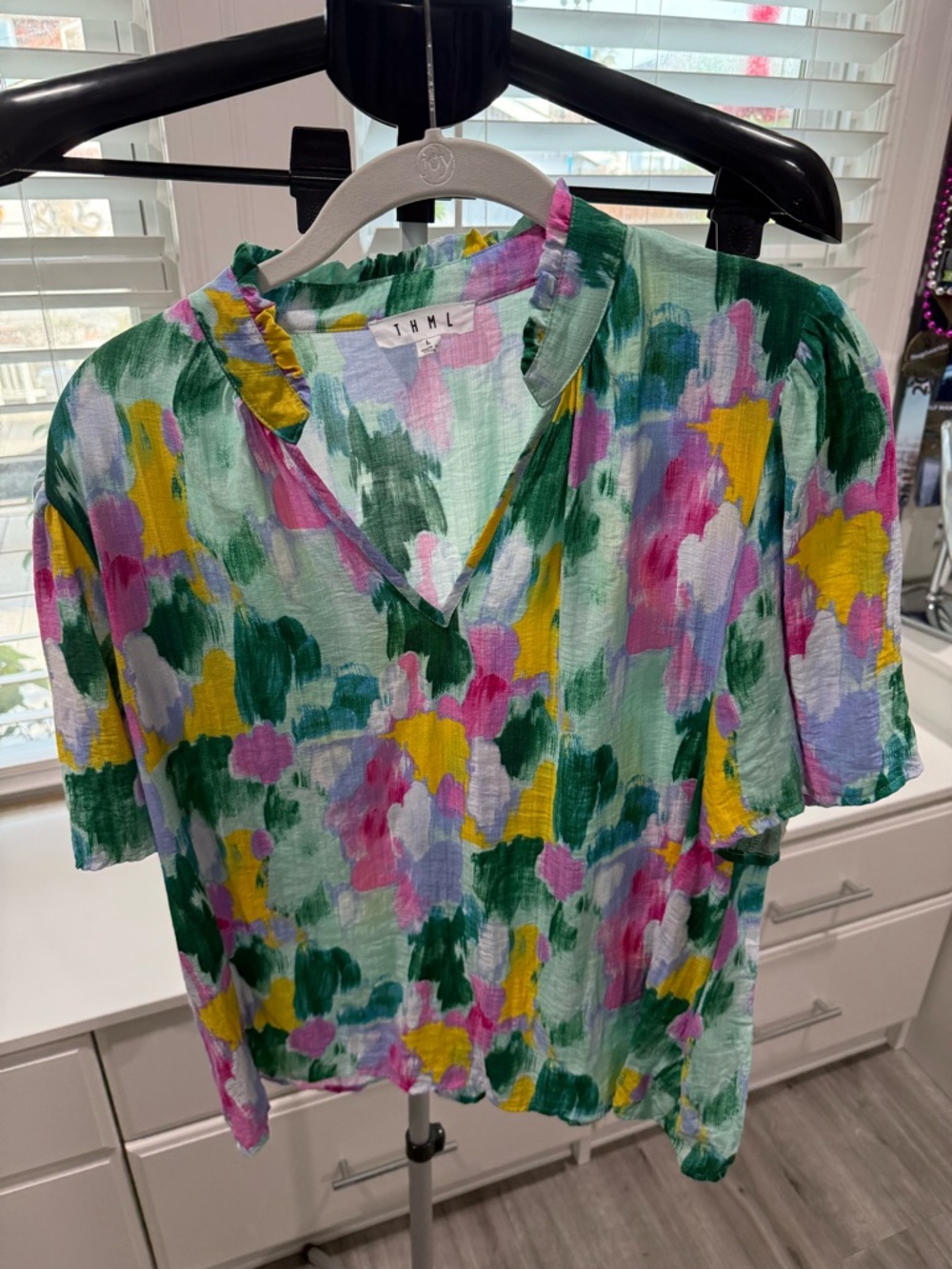 THML Mint Multi-Color Painterly Print Blouse - Picture 4 of 4